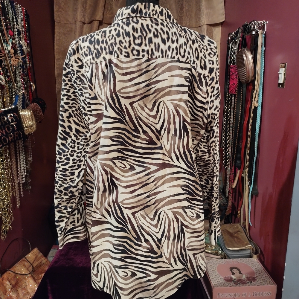 Chico's Leopard & Zebra Print Button Down Shirt X… - image 5